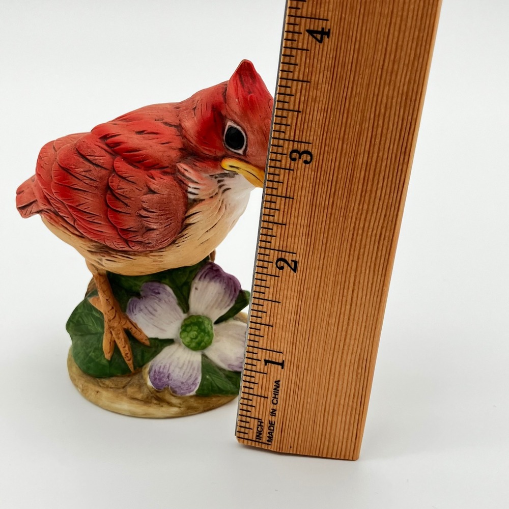 Andrea by Sadek Figurine Cardinal 6350 4" Red Porcelain Bird Flower - Picture 2 of 10